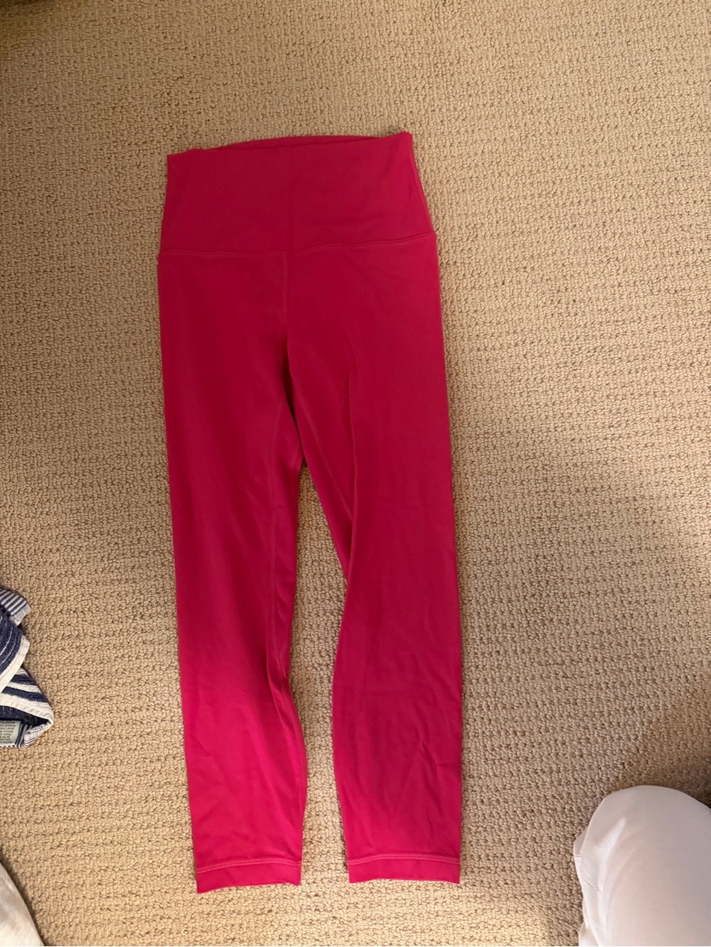 Lululemon lululemon Align™ High-Rise Crop 23" size 4 - Picture 3 of 3